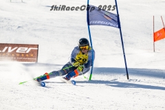 Massimiliano Casati in azione in slalom gigante